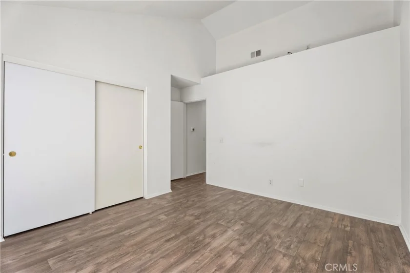 21605 Fernbrook photo 32