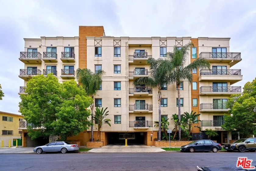 311 S Gramercy Place #502 photo 1