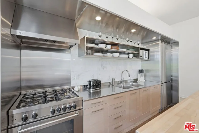 4080 Glencoe Avenue #317 photo 5