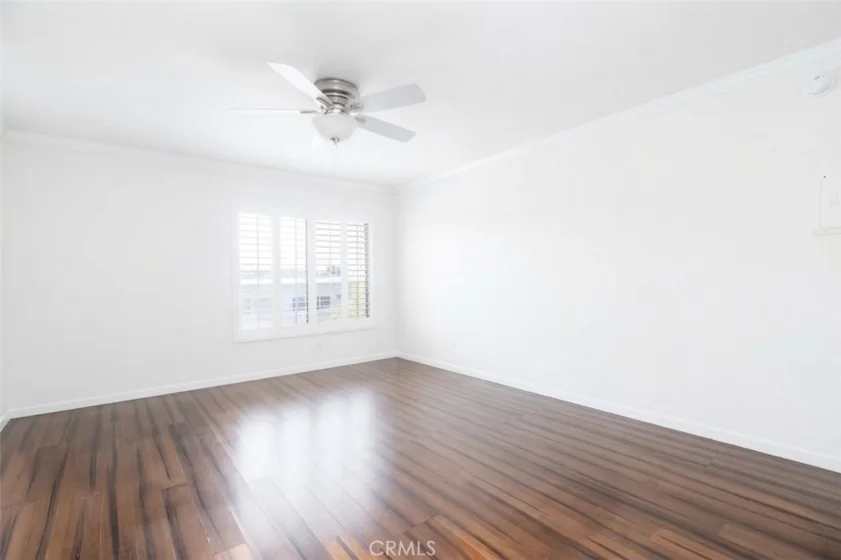 5440 Lindley Avenue #310 photo 16