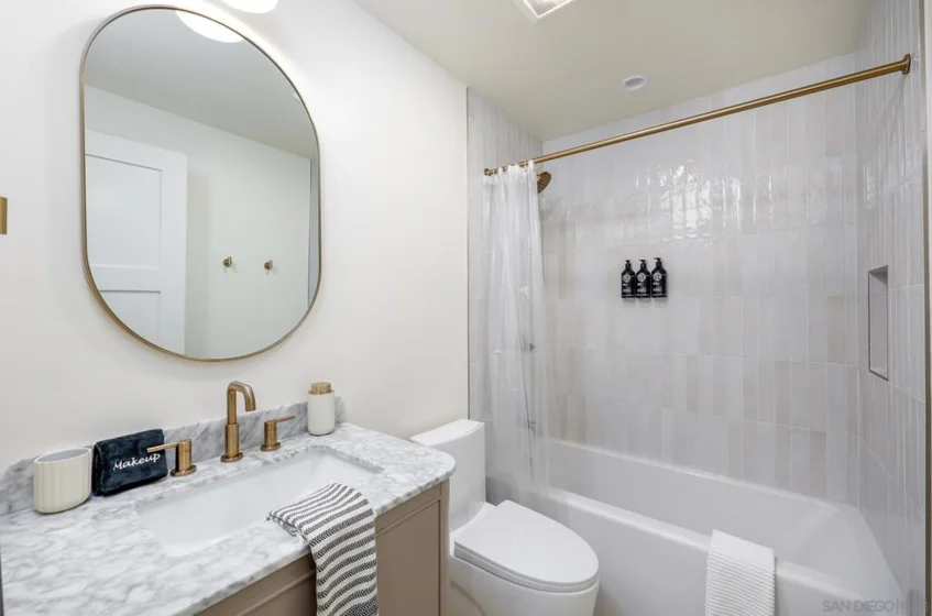 2124 San Clemente Street photo 19