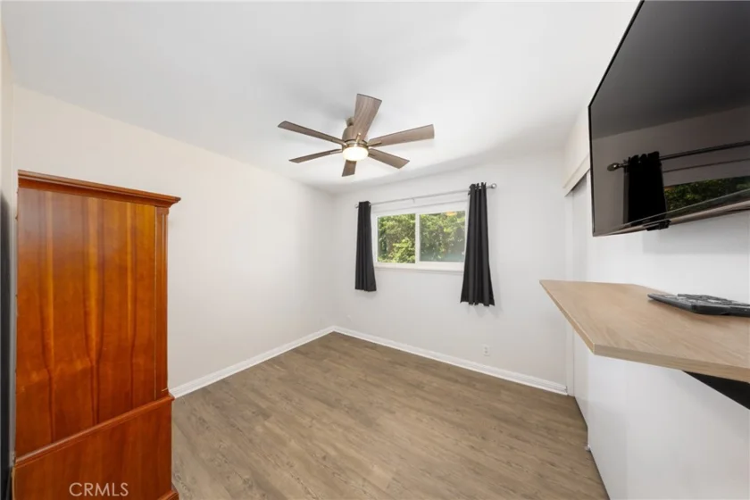 855 Las Lomas #B photo 22