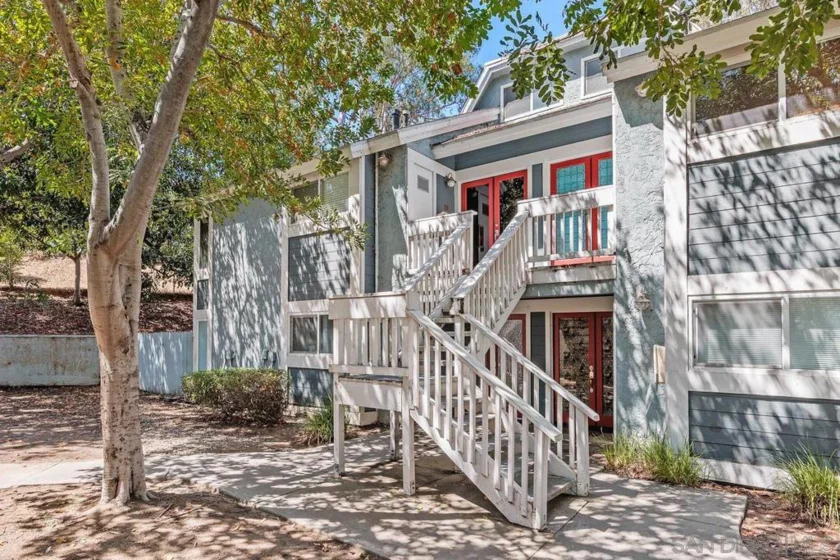 1564 Tanglewood Lane #15 photo 1