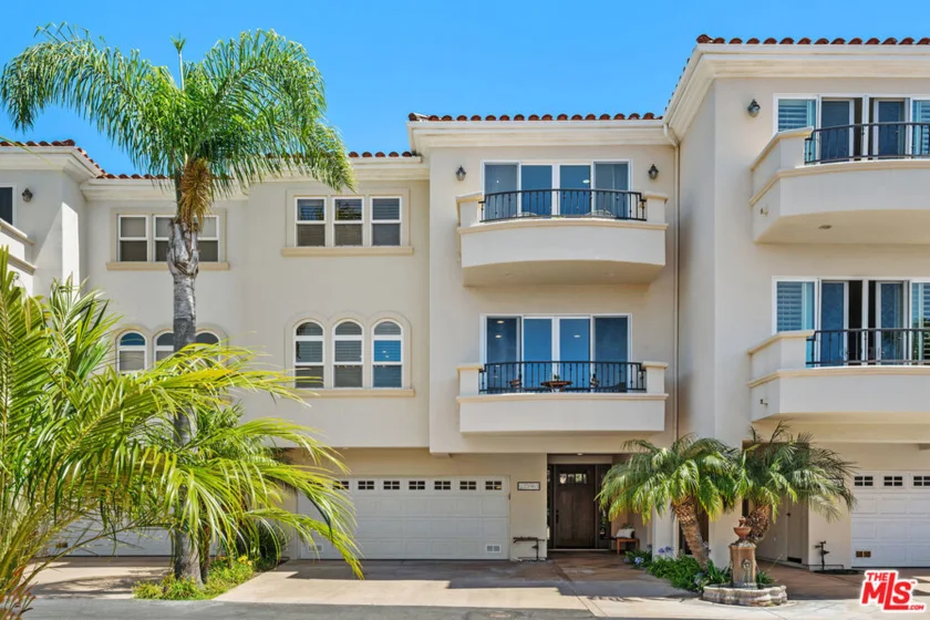 23963 De Ville Way photo 37