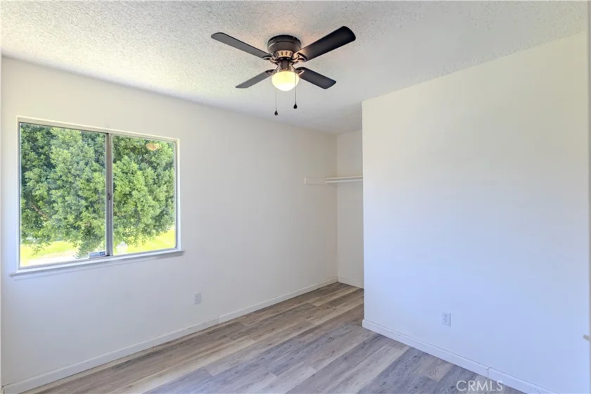 3485 Columbia photo 24