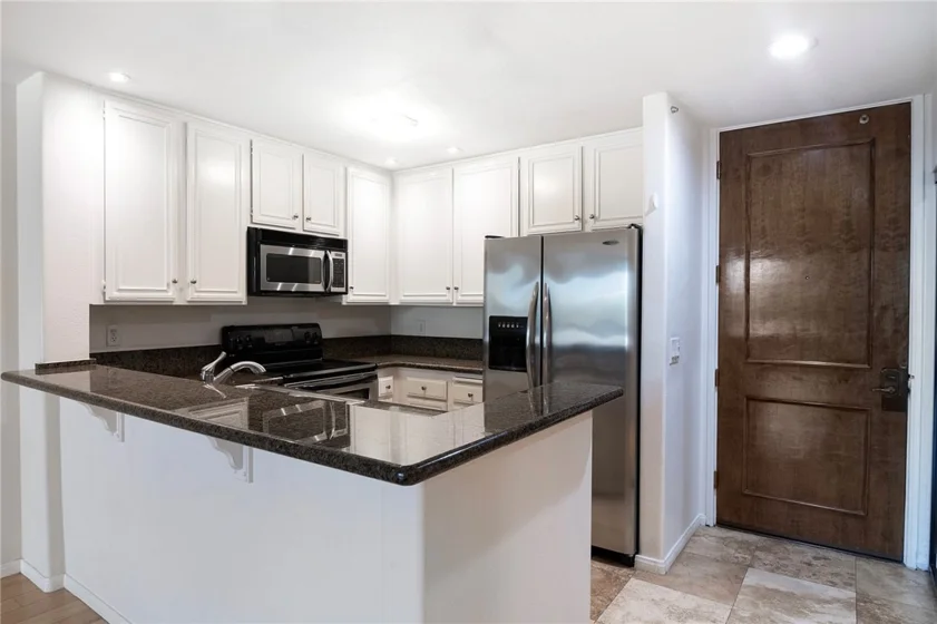 121 S Hope Street #333 photo 21