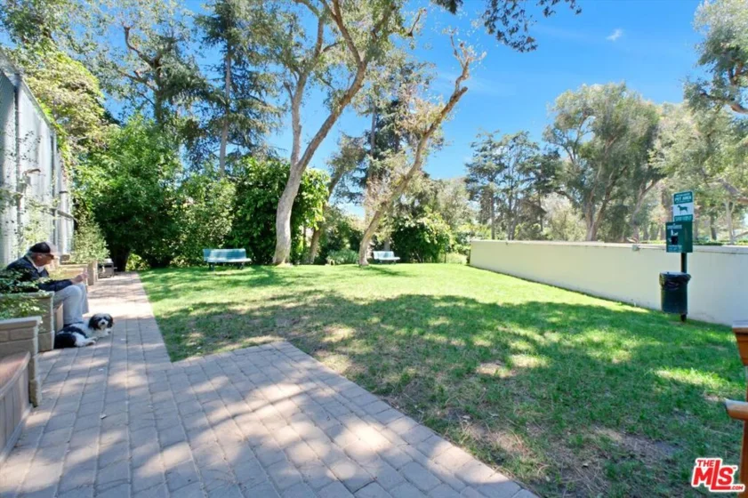 2160 Century Park East #103 photo 11