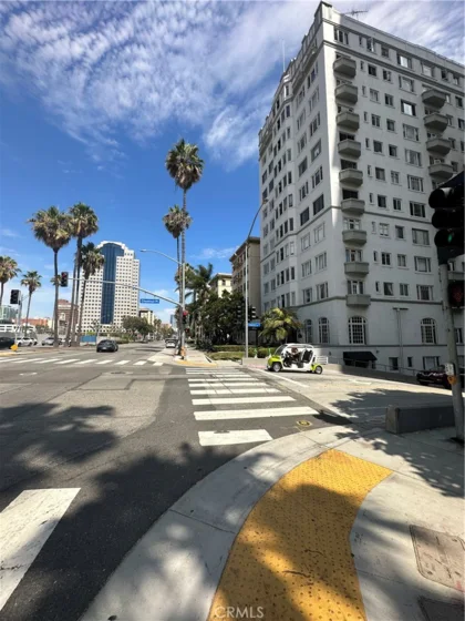 360 W Ocean Boulevard #108 photo 1