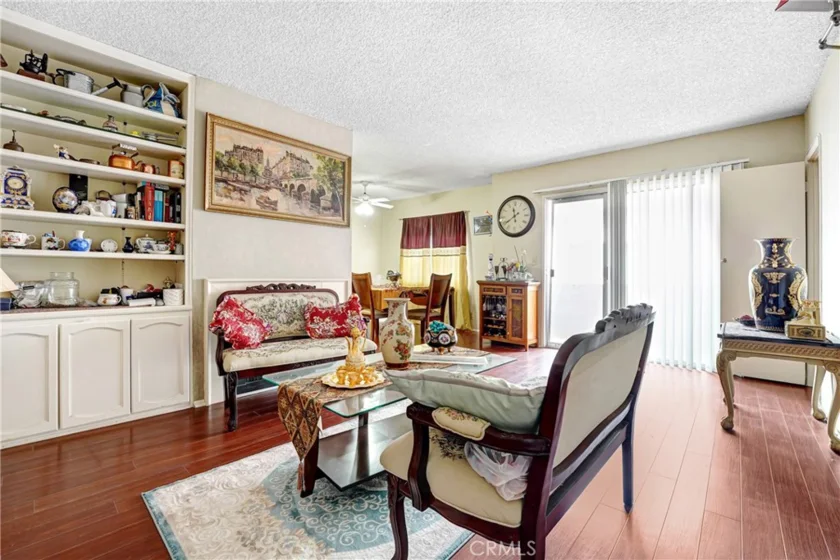 12735 Caswell #7 photo 3