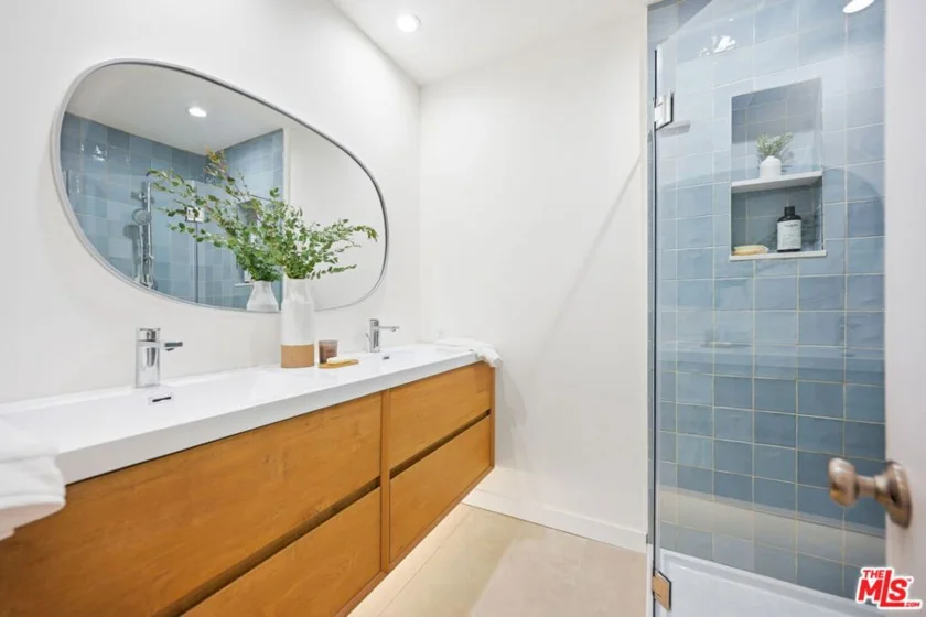 516 San Vicente Boulevard #206 photo 14