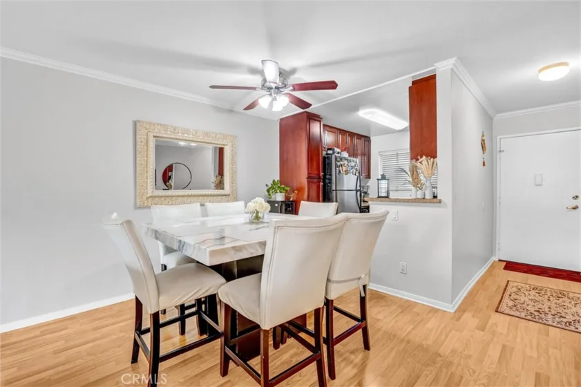 5500 Owensmouth Avenue #122 photo 9