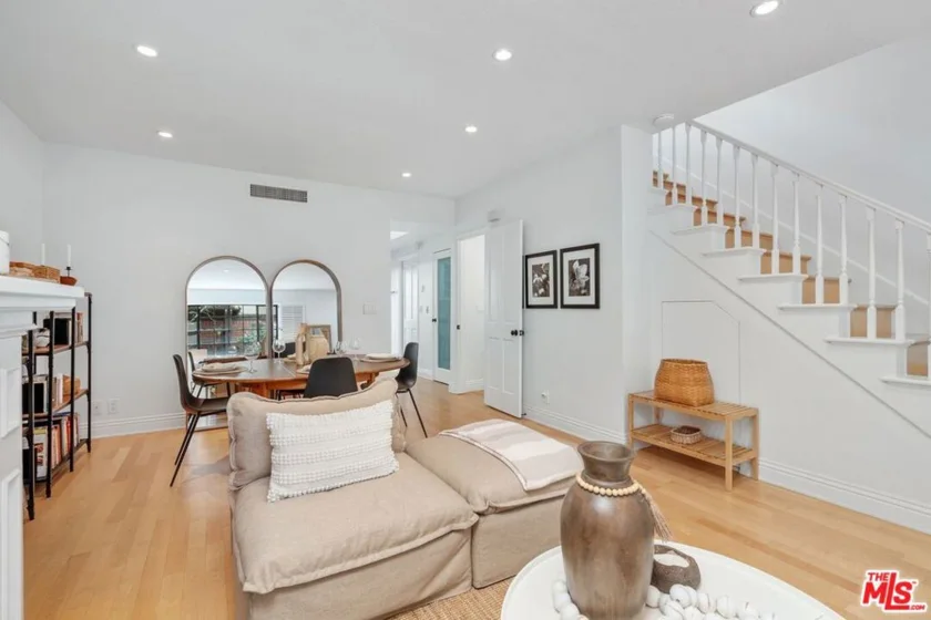 202 San Vicente Boulevard #11 photo 1