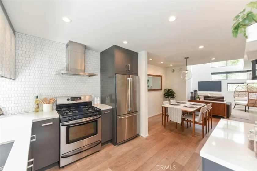 821 Bay Street #C3 photo 1