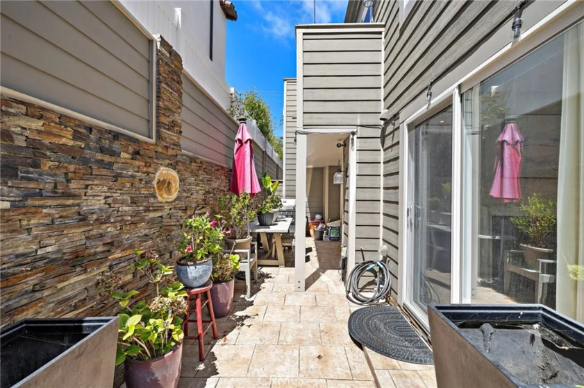 24535 Santa Clara photo 13