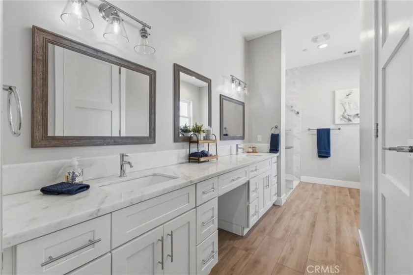 24940 Hayes photo 14