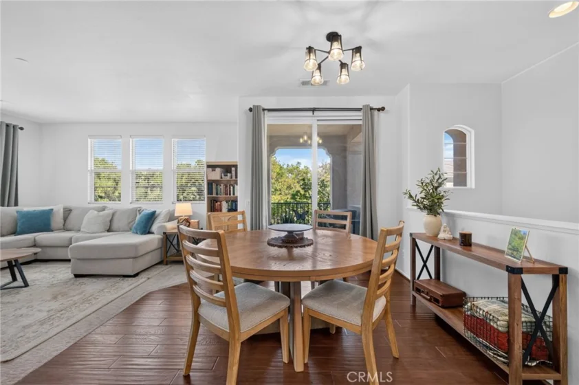 35960 Lindstrand Avenue #4 photo 3