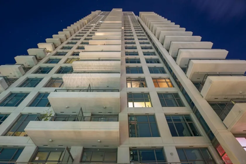 550 Front Street #907 photo 34