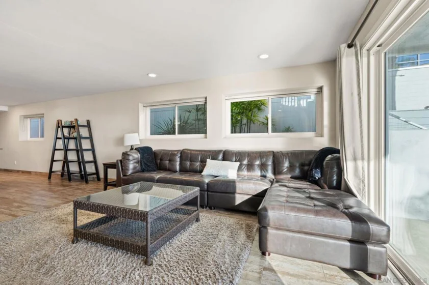 1177 Pacific Beach Drive ##A photo 18