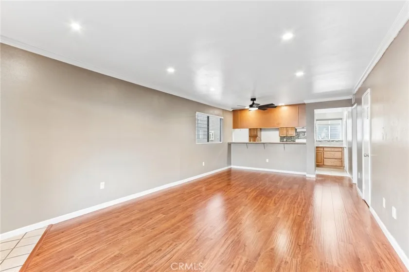 15113 Saticoy Street #25 photo 5