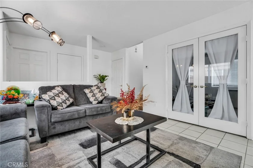 9155 Cedros Avenue #12 photo 7