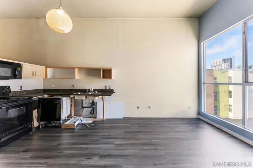 777 6th Avenue #404 photo 18