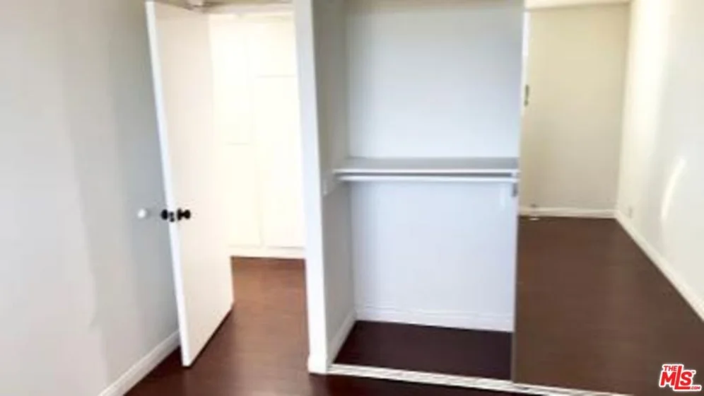 10535 Wilshire Boulevard #1610 photo 17