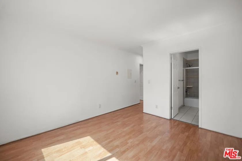 1485 E Wilson Avenue #L photo 19
