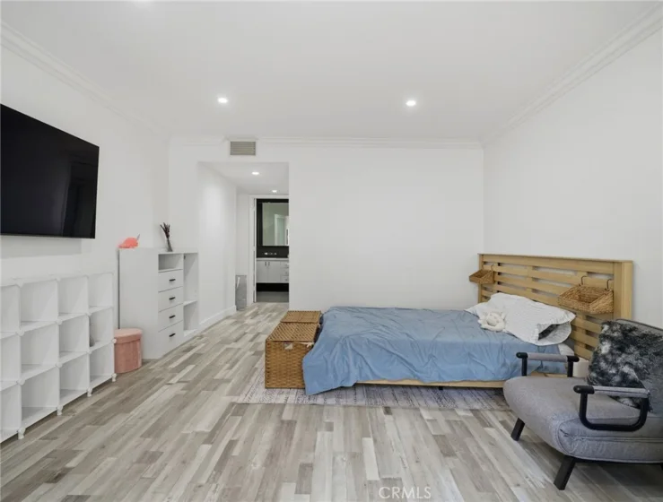 1277 S S Beverly Glen Blvd #107 photo 21