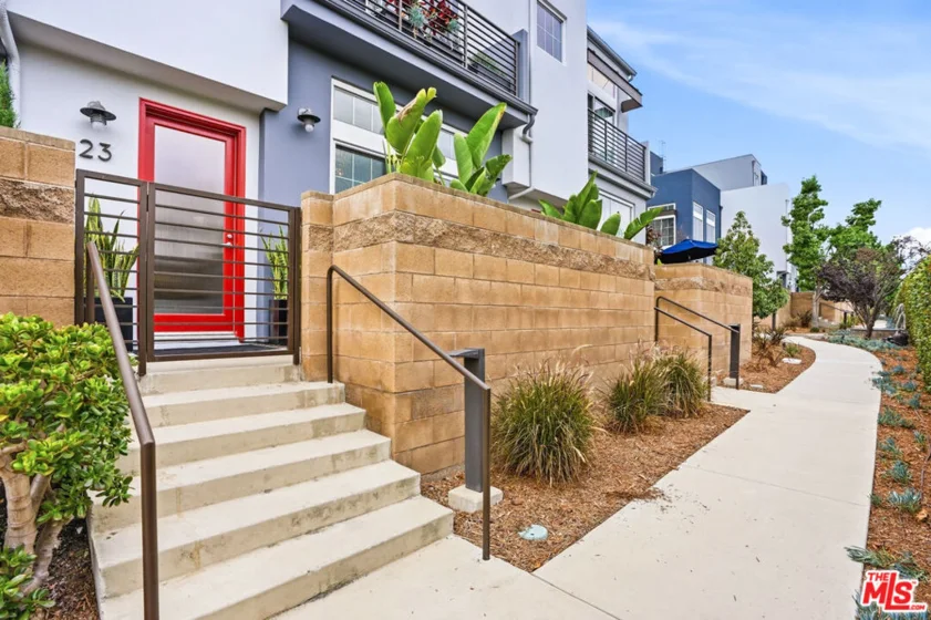 5400 Playa Vista Drive #23 photo 39
