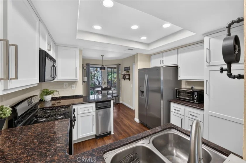 23406 Coso photo 8