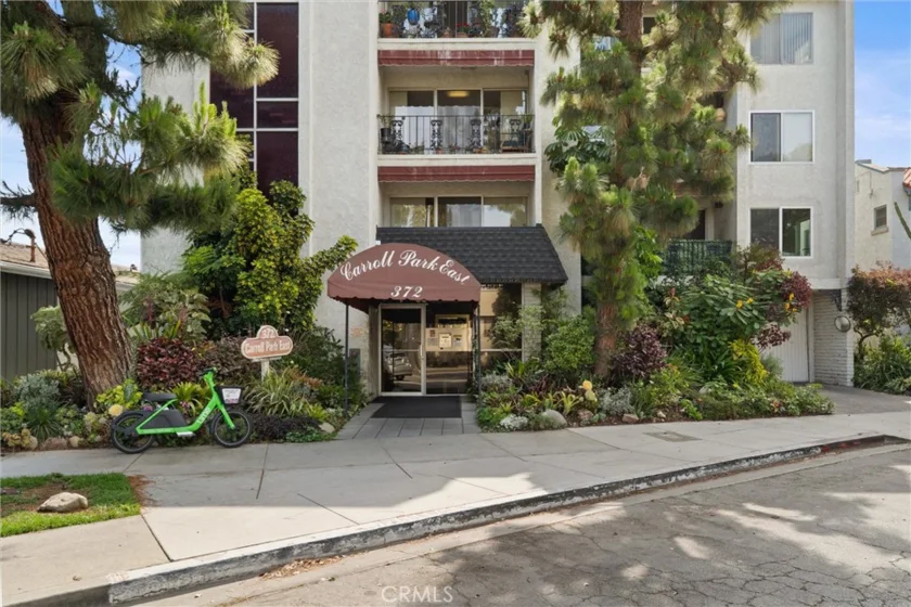 372 E Carroll Park #201 photo 11