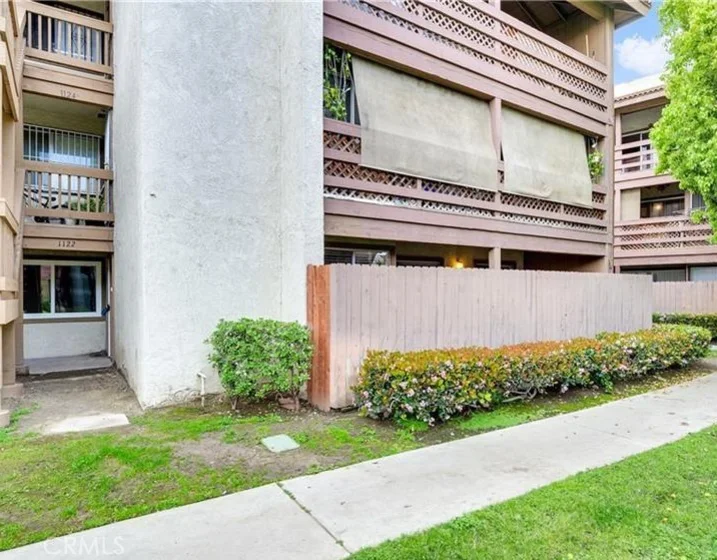 1122 S S Citron #84 photo 1