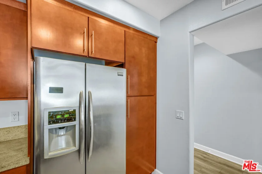 14412 Killion Street #205 photo 8