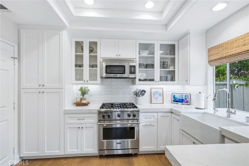2680 Orange photo 17