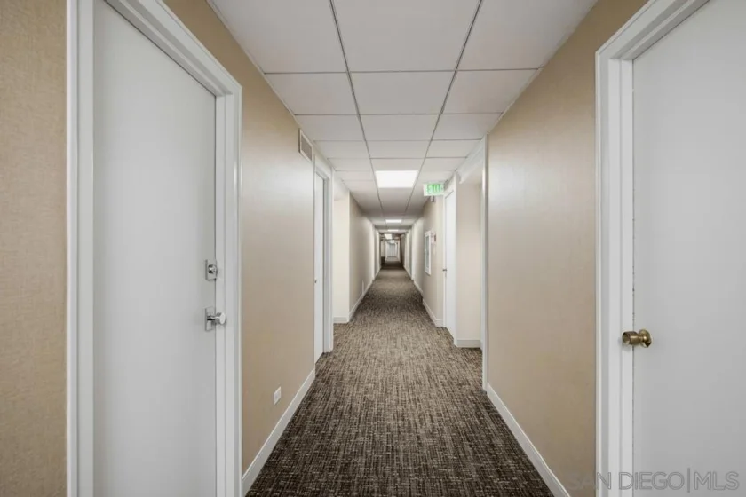 10501 Wilshire Boulevard #1005 photo 3