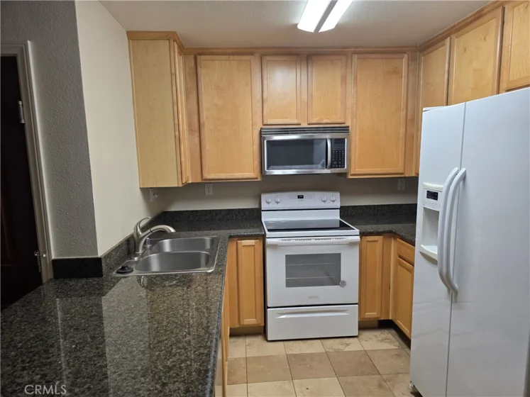 2275 Del Mar Way #106 photo 1