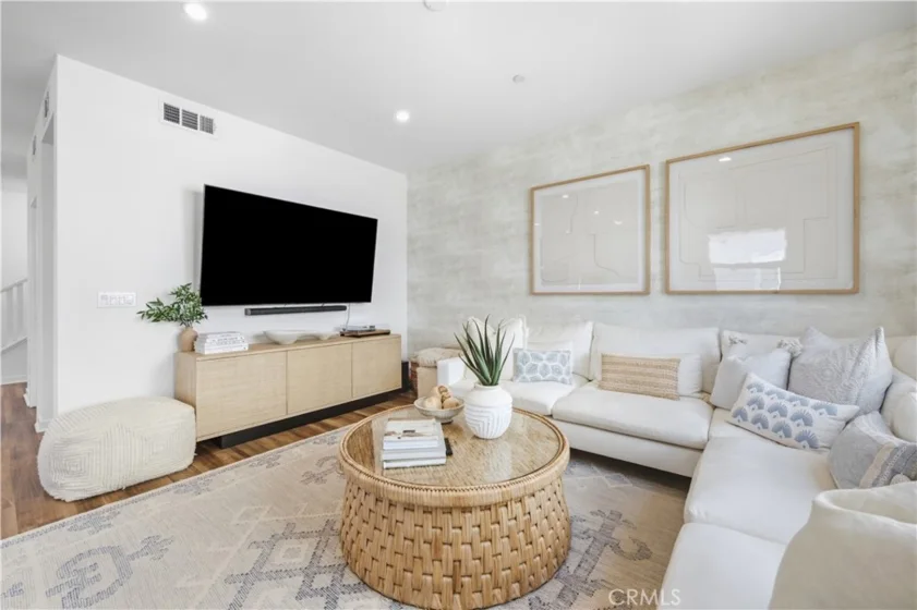 1174 Winslow photo 3