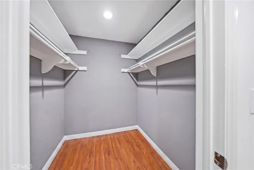 4477 Wilshire photo 32
