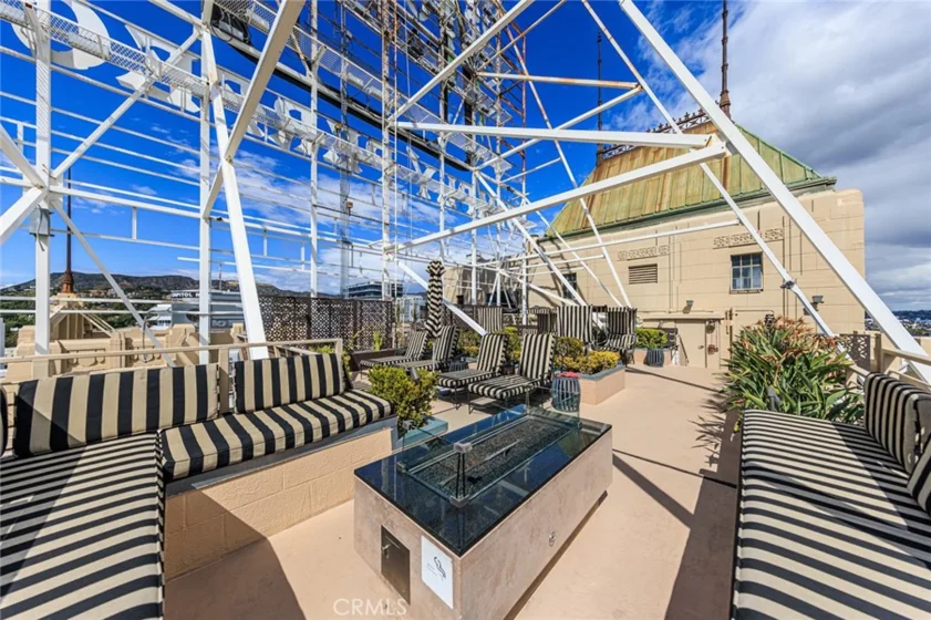 6253 Hollywood #707 photo 33