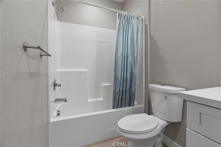 341 S Cypress Street photo 21