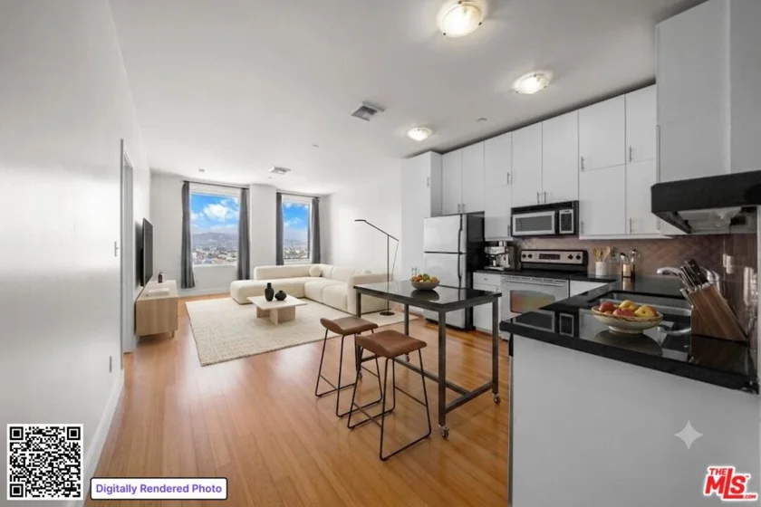 3810 Wilshire Boulevard #1801 photo 2