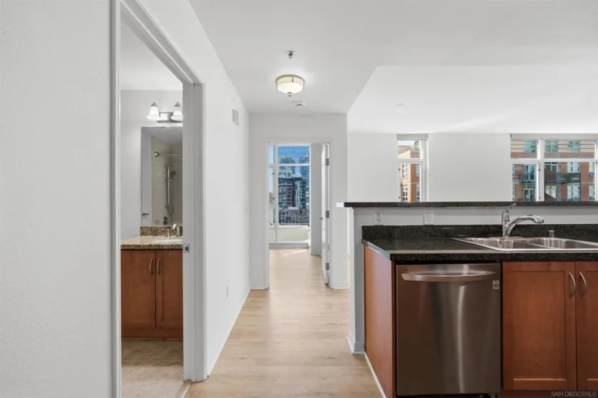 427 9th Avenue #806 photo 8