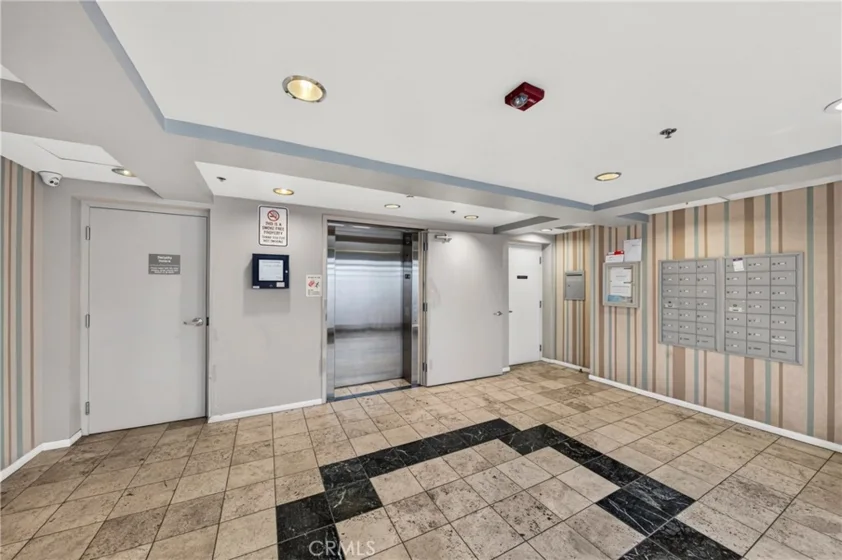 11124 Burbank Boulevard #108 photo 42
