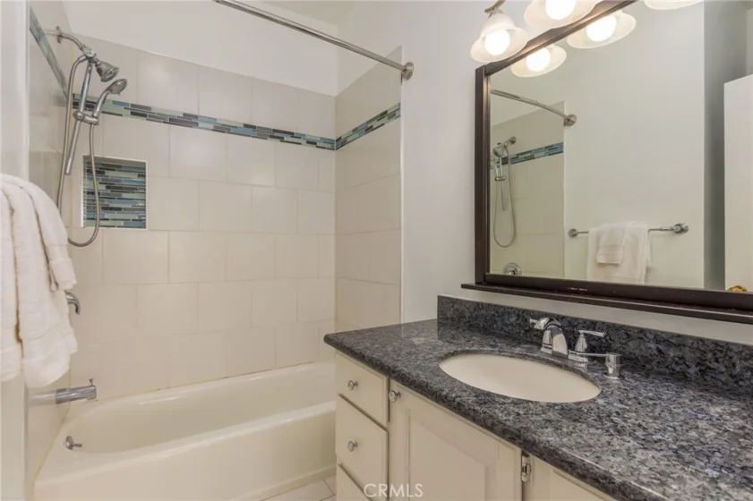 1440 Veteran Avenue #601 photo 17