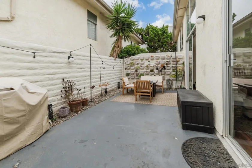 2544 Navarra Drive #4 photo 25