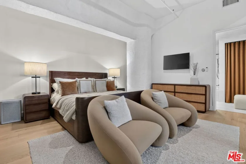 1645 Vine Street #411 photo 4