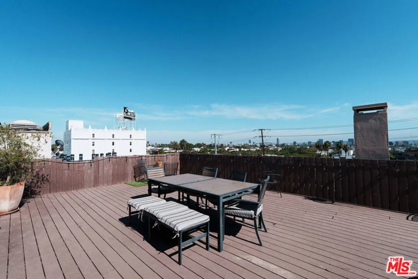 1110 Hacienda Place #207 photo 30