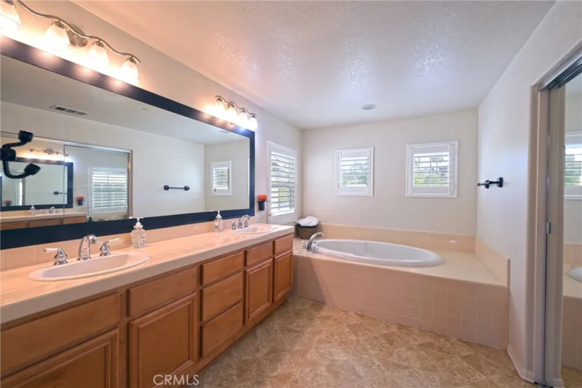 26784 Lemon Grass photo 37