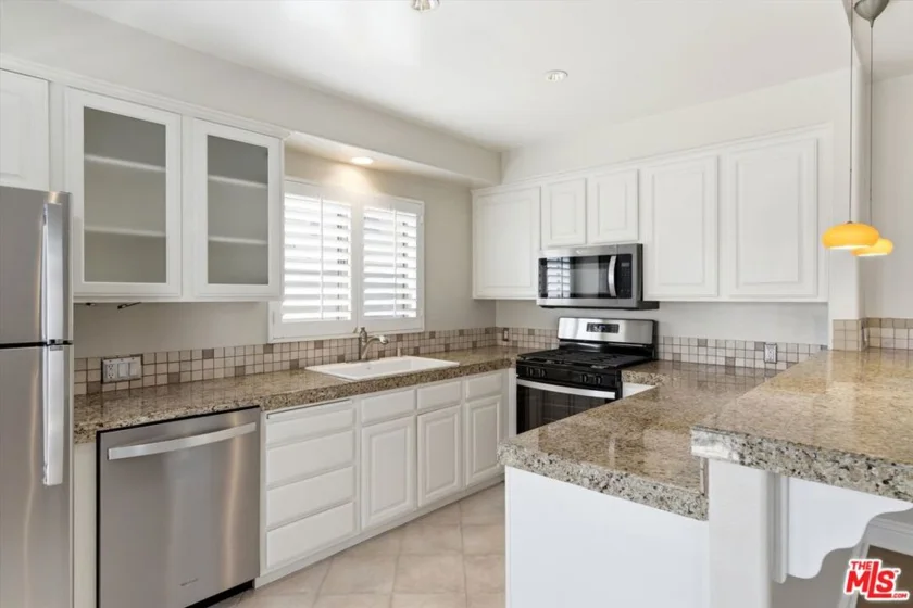 11838 Kiowa Avenue #203 photo 25