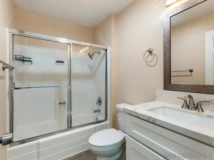 2094 E Grand Avenue #7 photo 3